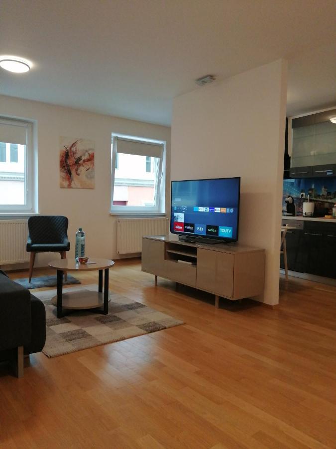 Apartment Tesla Wien Exteriör bild