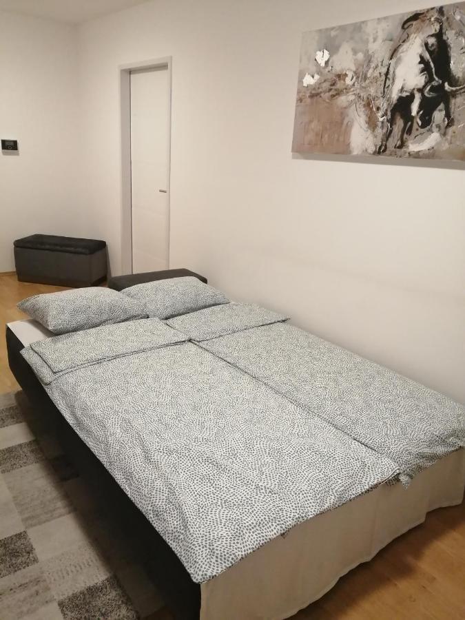 Apartment Tesla Wien Exteriör bild